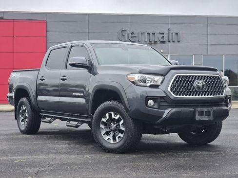 Certified 2019 Toyota Tacoma TRD Off-Road AWD/4WD image 2