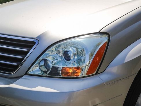 Used 2006 Lexus GX 470 image 9