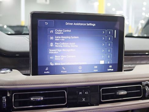 Used 2024 Lincoln Aviator Reserve w/ Equipment Group 201A AWD/4WD image 21