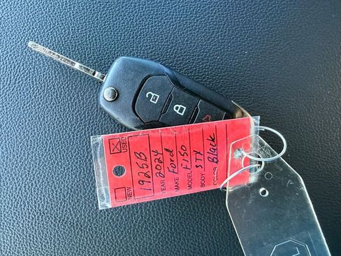 Used 2024 Ford F150 STX image 40