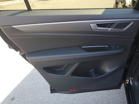 New 2026 Volkswagen Atlas Cross Sport SE image 8