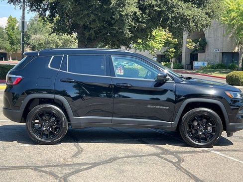 New 2026 Jeep Compass Latitude AWD/4WD image 3