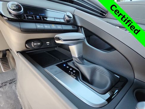 Certified 2025 Hyundai Elantra Sport image 21
