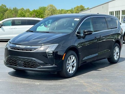 New 2027 Chrysler Pacifica Select w/ Family Tech Group AWD/4WD image 46