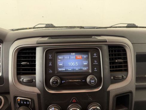 Used 2017 RAM 1500 Express AWD/4WD image 5