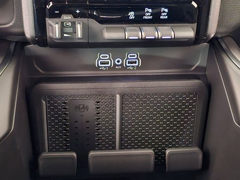 New 2026 RAM 1500 4x4 Crew Cab image 21