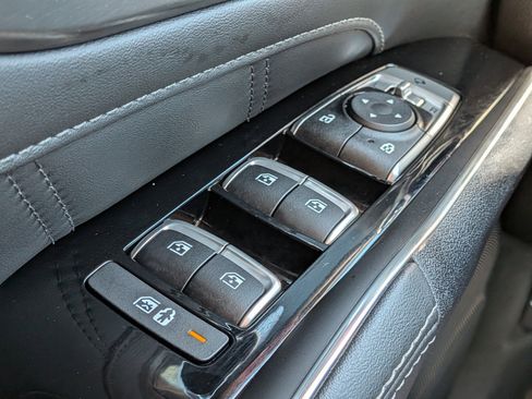 Used 2023 Kia Sorento SX image 27