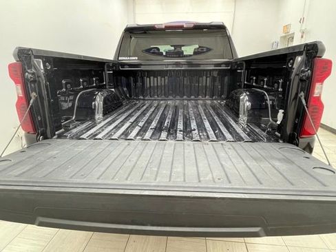 Used 2022 Chevrolet Silverado 1500 LT AWD/4WD image 20