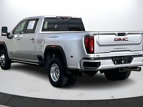 Used 2023 GMC Sierra 3500 Denali w/ Denali Ultimate Package image 7