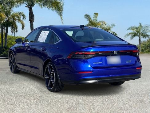 Used 2023 Honda Accord Sport image 3
