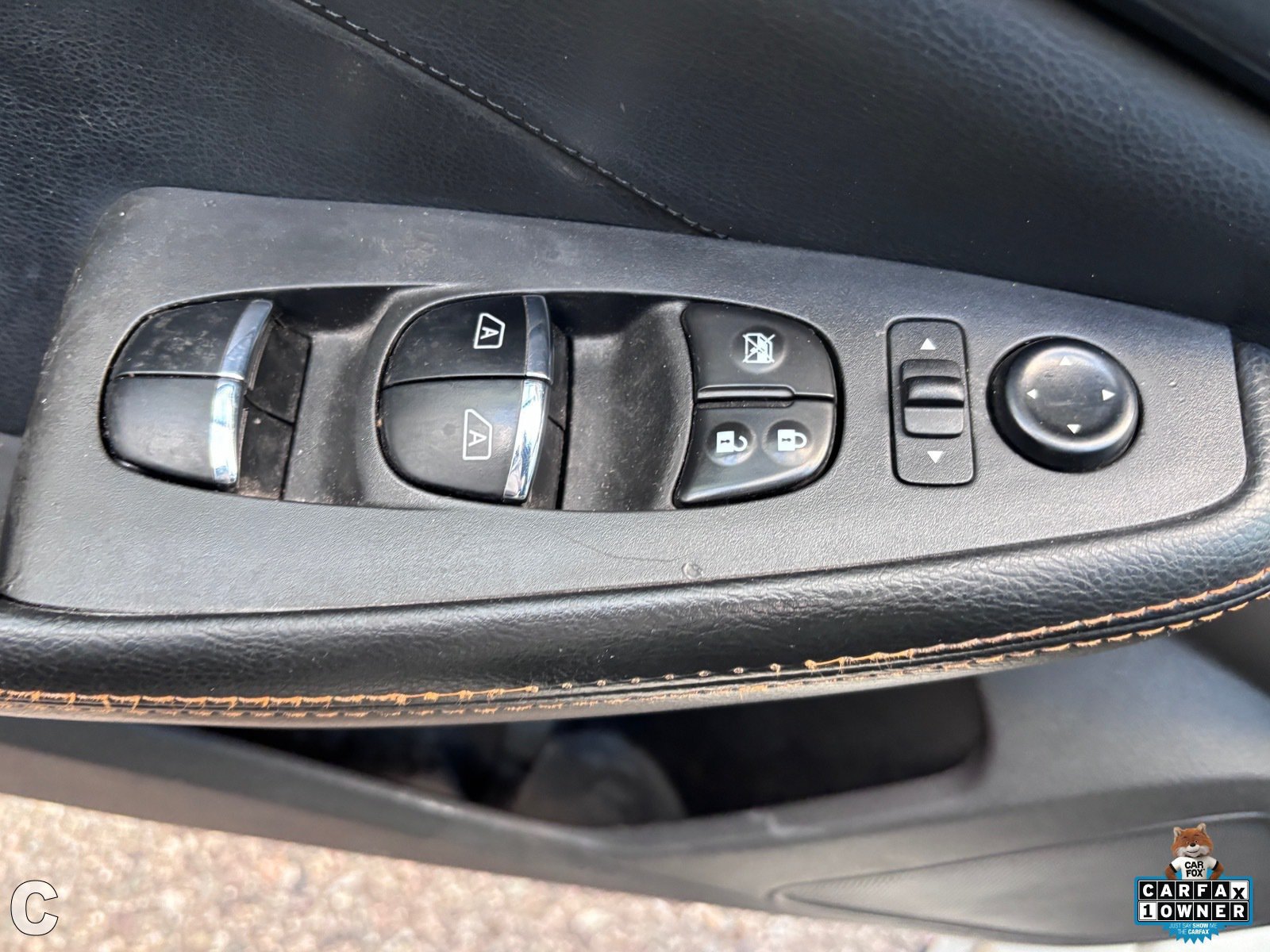 Used 2023 Nissan Maxima SR w/ Sport Mat Group FWD image 11