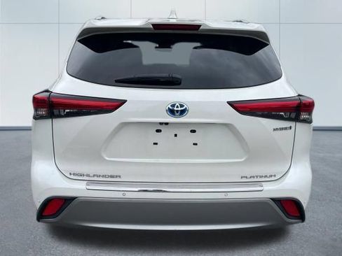 Used 2021 Toyota Highlander Platinum AWD/4WD image 8