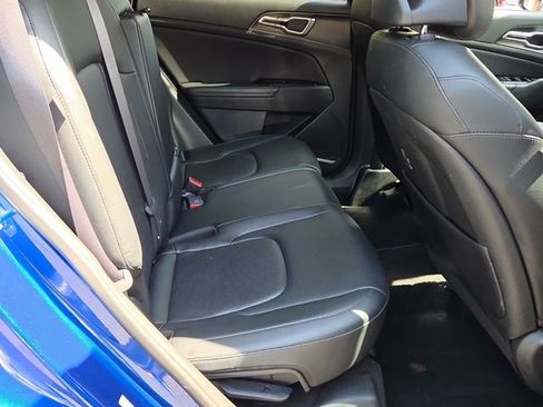 Used 2024 Kia Sportage EX FWD image 18