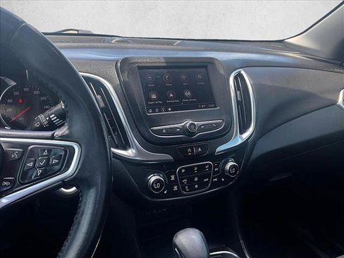 Used 2022 Chevrolet Equinox LT FWD image 8