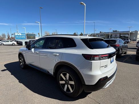 Used 2024 Honda Prologue Touring image 4