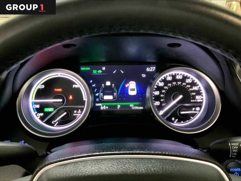 Used 2024 Toyota Camry XLE image 25