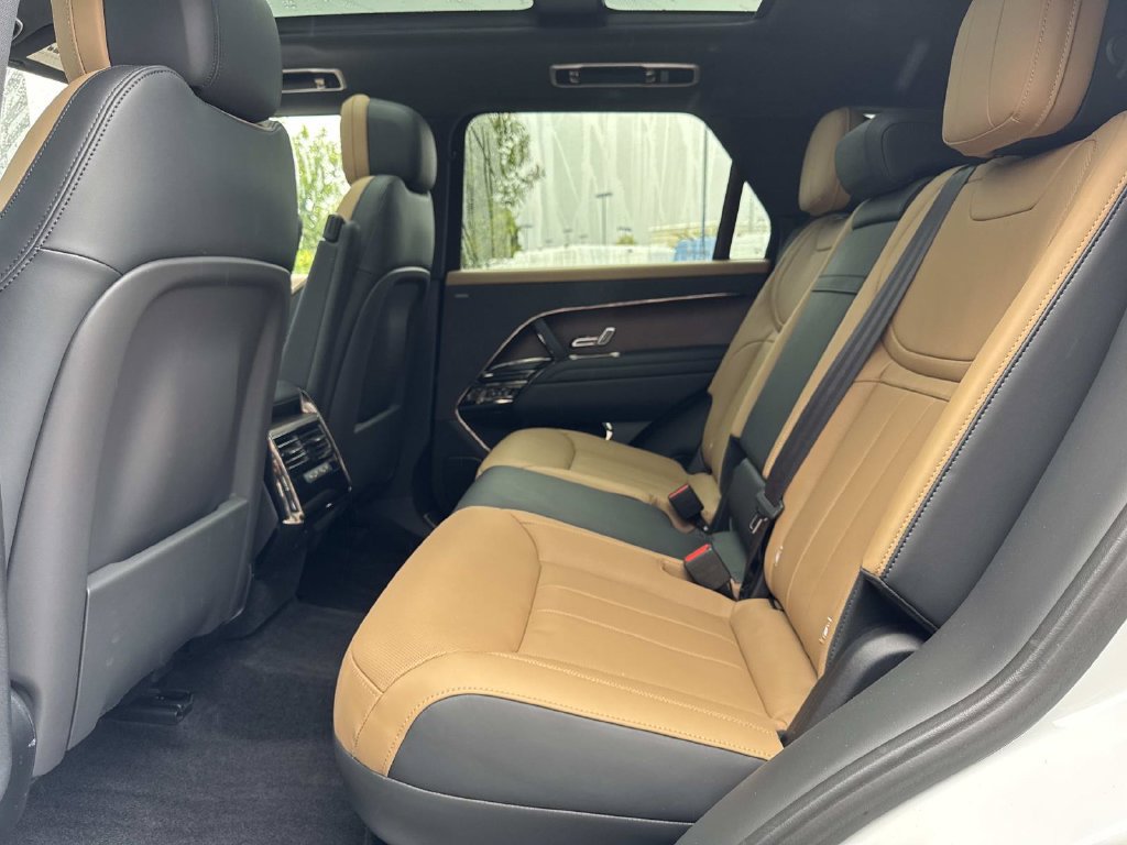 Certified 2023 Land Rover Range Rover Sport SE Dynamic AWD/4WD image 14