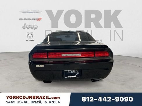Used 2011 Dodge Challenger R/T RWD image 4