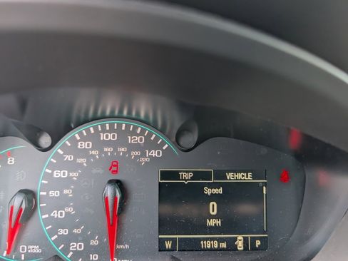 Used 2022 Chevrolet Trax LT w/ LT Convenience Package image 12