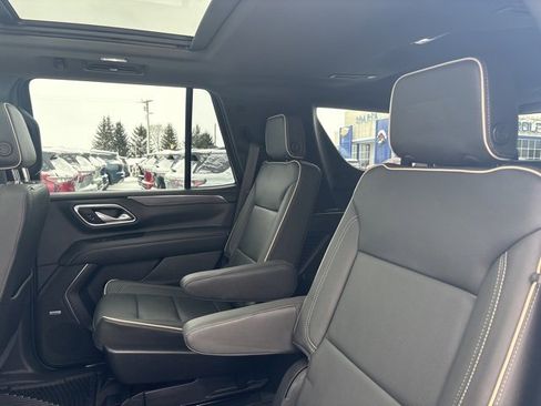 Used 2021 GMC Yukon SLT w/ SLT Luxury Package image 19