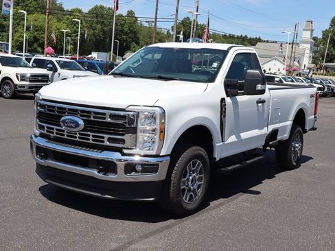 New 2025 Ford F350 XLT image 12