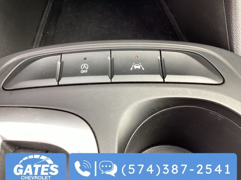 Used 2025 Buick Envista Preferred FWD image 32