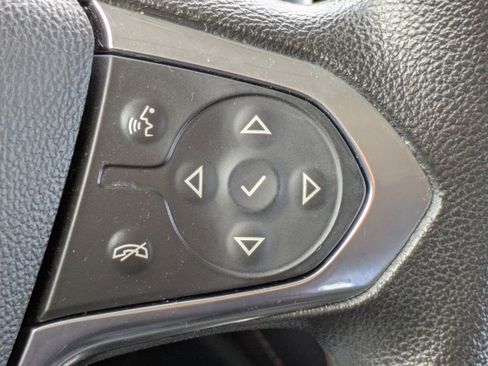 Used 2018 Chevrolet Traverse LS image 27