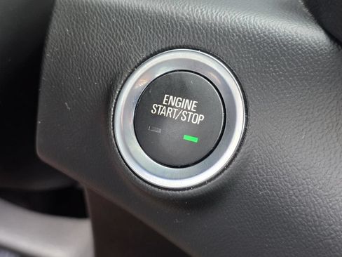 Used 2022 GMC Terrain SLE FWD image 18