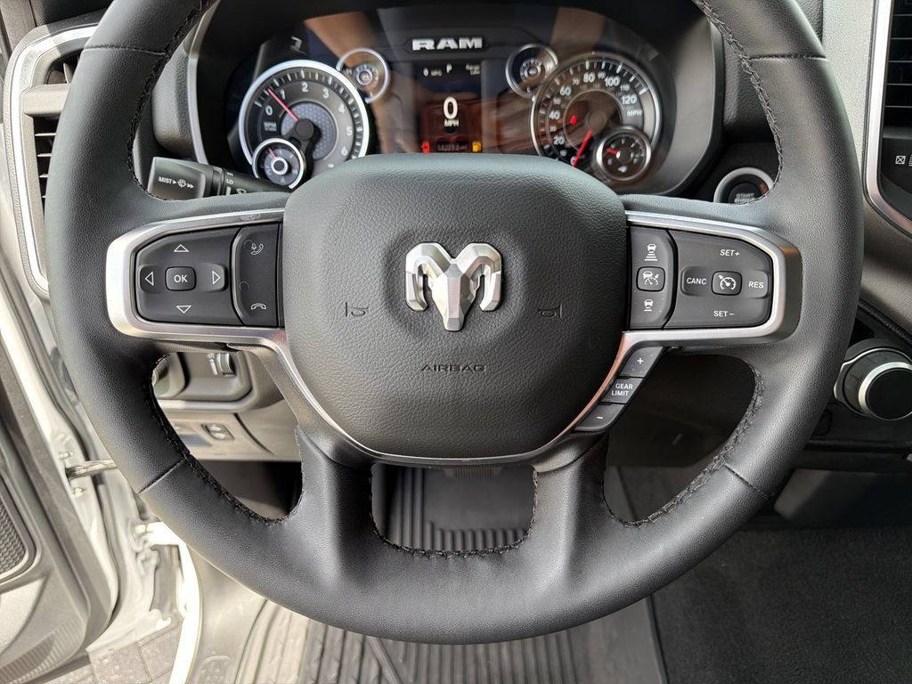 Used 2025 RAM 1500 Big Horn AWD/4WD image 29