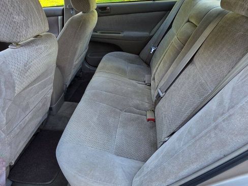 Used 2003 Toyota Camry LE FWD image 10