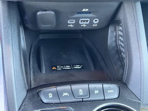 Used 2023 Chevrolet TrailBlazer RS w/ Sun and Liftgate Package image 23