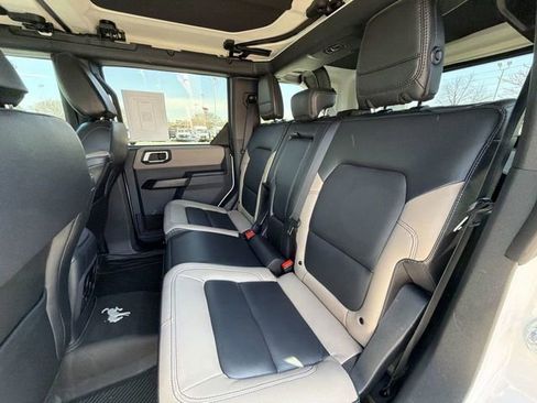 Certified 2024 Ford Bronco Wildtrak image 23
