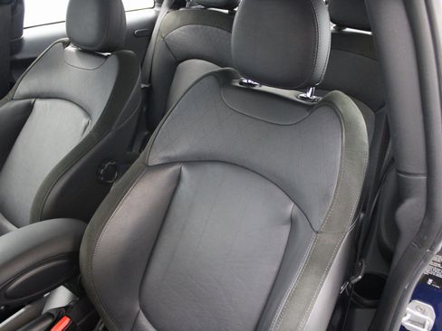 Used 2019 MINI Cooper S image 16