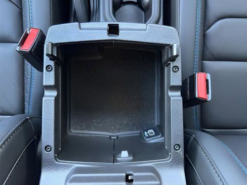 Used 2024 Jeep Wrangler High Altitude image 24