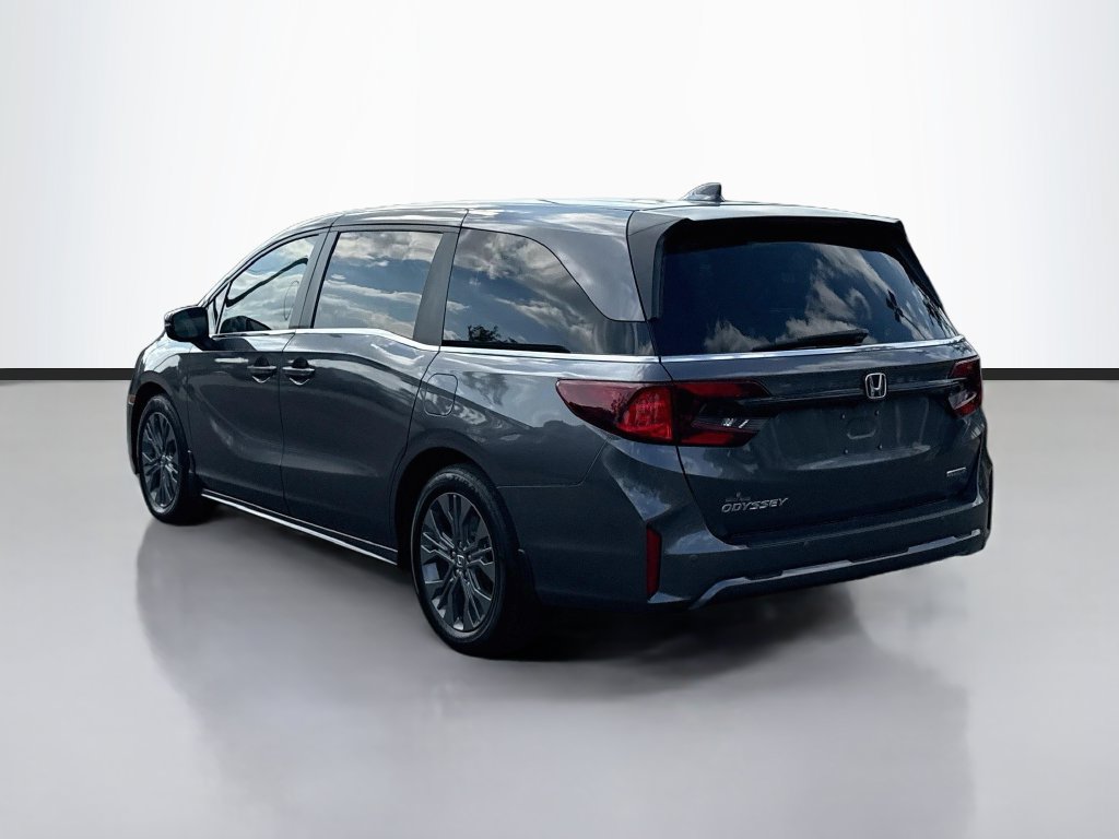 Used 2026 Honda Odyssey Touring image 5