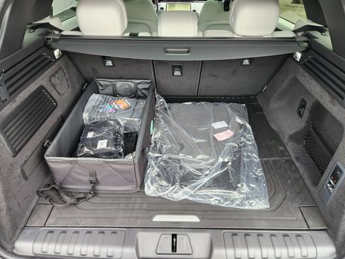 New 2026 Land Rover Range Rover Sport SE AWD/4WD image 14