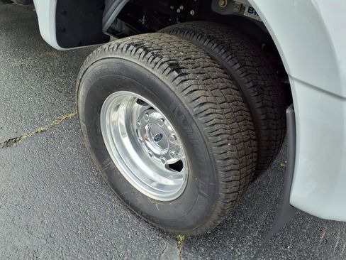 Used 2025 Ford F350 XLT w/ FX4 Off-Road Package image 17