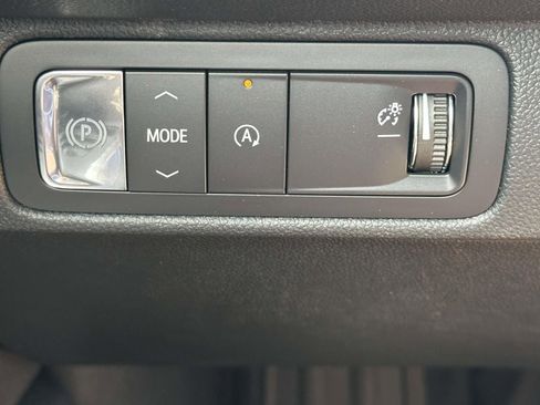 New 2026 Chevrolet Traverse LT w/ Midnight/Sport Edition FWD image 17