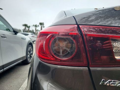 Used 2015 MAZDA MAZDA3 i SV image 17