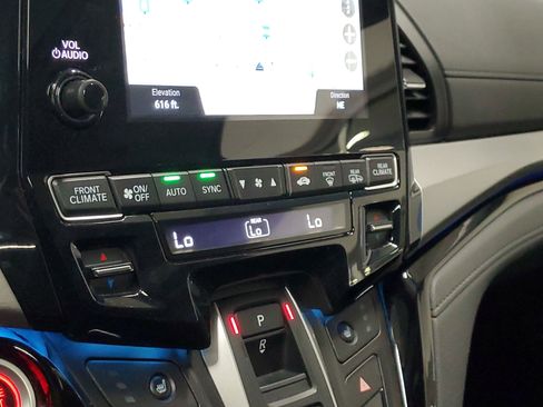 Certified 2023 Honda Odyssey Touring image 38