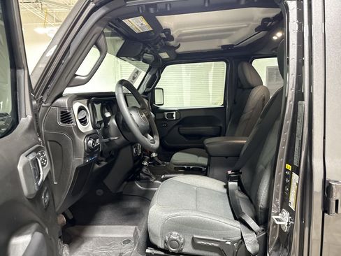Used 2025 Jeep Wrangler Unlimited Sport S 4xe w/ Convenience Group AWD/4WD image 19