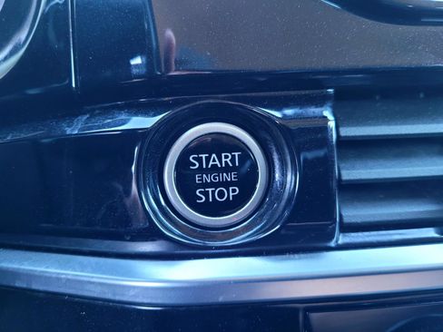 Used 2023 Nissan Pathfinder SV FWD image 29
