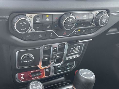 New 2026 Jeep Gladiator Mojave image 5