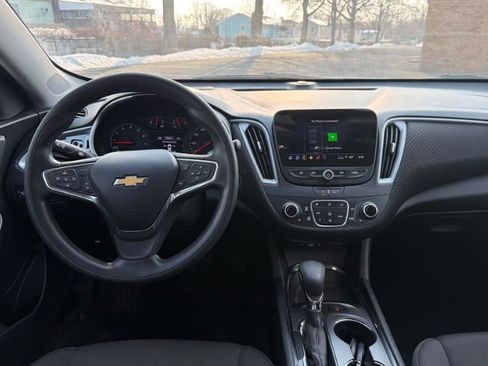 Used 2024 Chevrolet Malibu LT FWD image 4