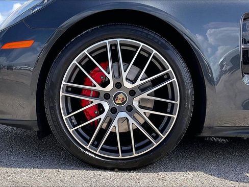 Used 2021 Porsche Panamera 4S image 34