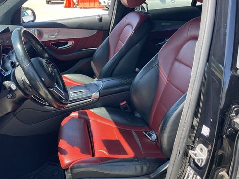 Used 2021 Mercedes-Benz GLC 300 4MATIC Coupe image 3