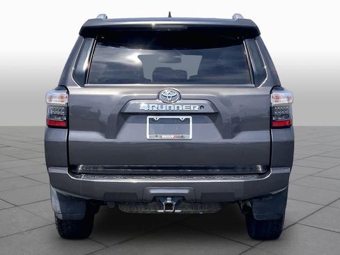 Used 2016 Toyota 4Runner SR5 Premium AWD/4WD image 5