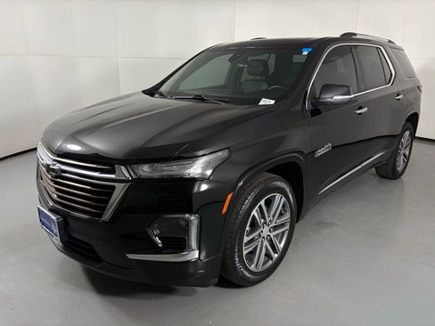 Used 2023 Chevrolet Traverse High Country w/ LPO, Floor Liner Package image 5