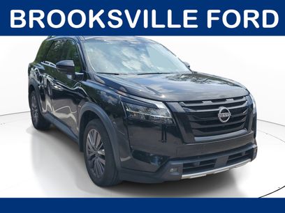 Used 2023 Nissan Pathfinder SL w/ SL Premium Package