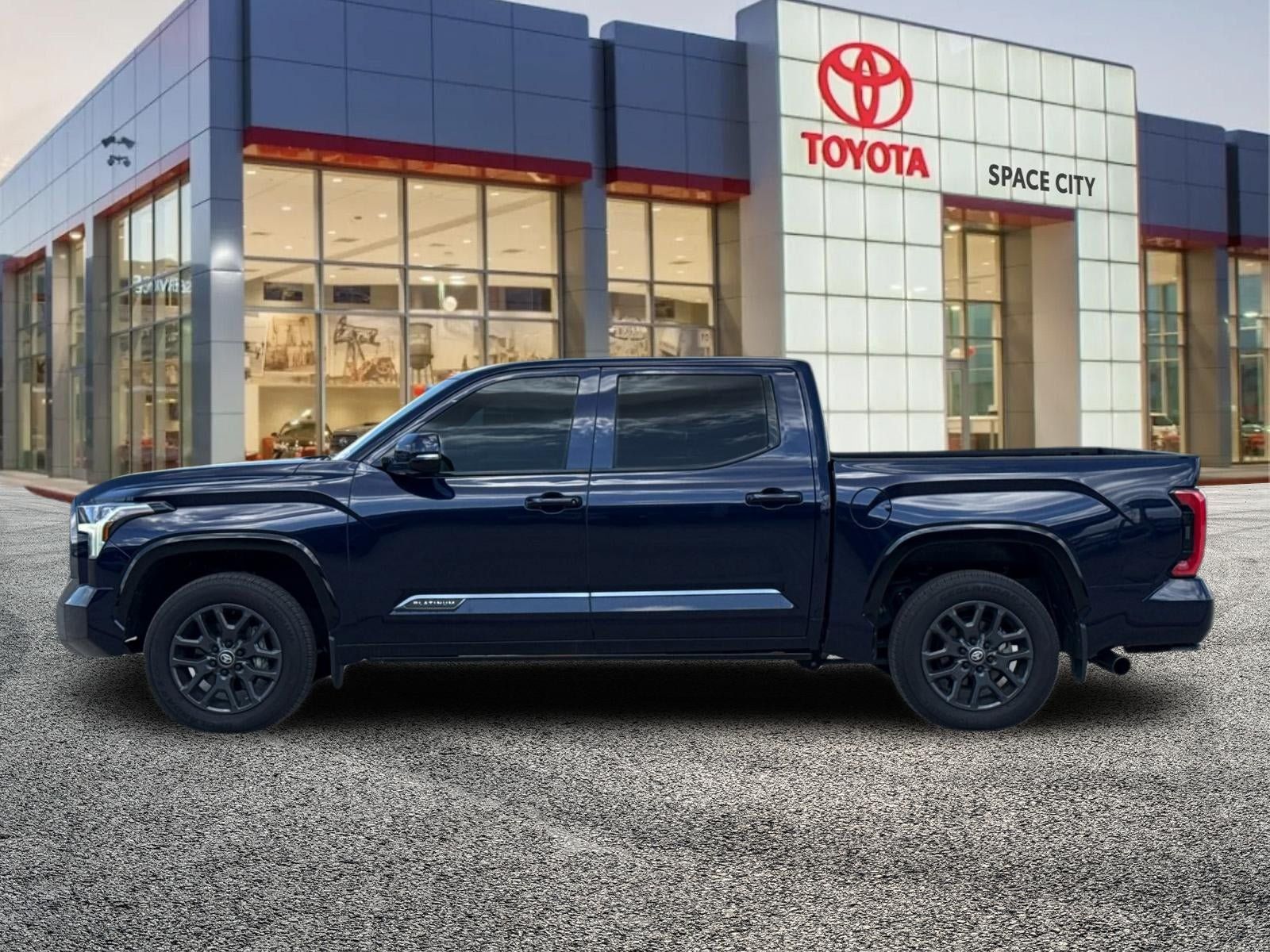 New 2025 Toyota Tundra Platinum AWD/4WD image 3